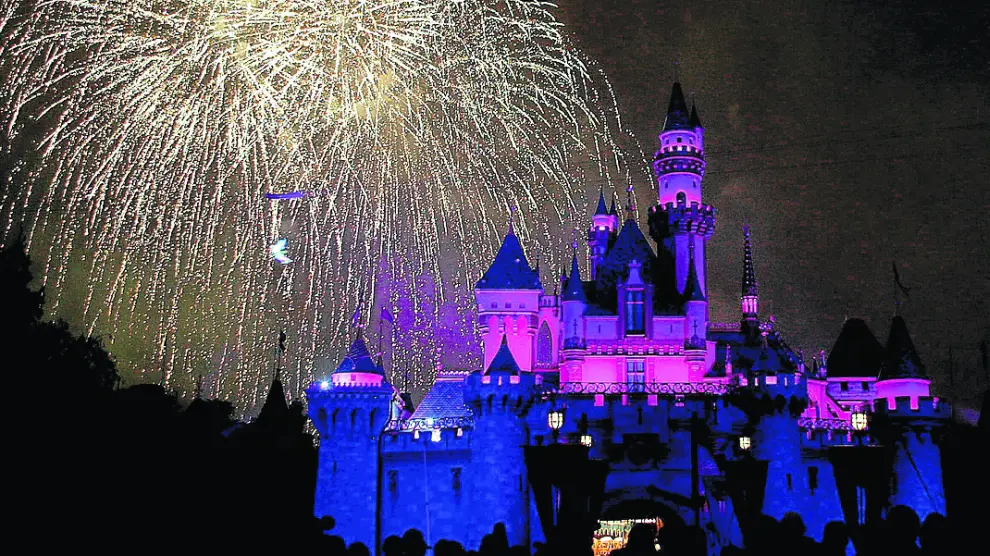 Centenares de personas quieren descansar para siempre en Disneylandia.