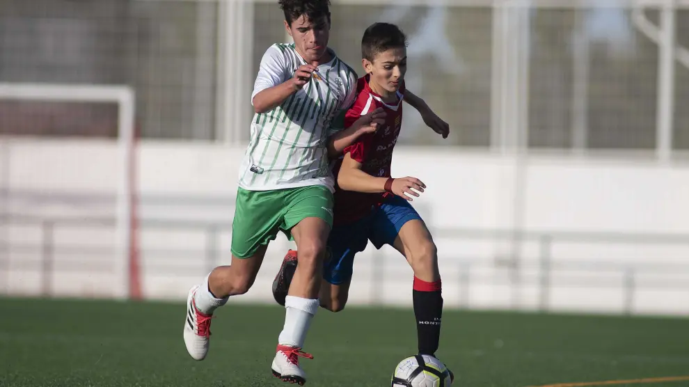 Fútbol. DH Infantil- Montecarlo vs. El Olivar.
