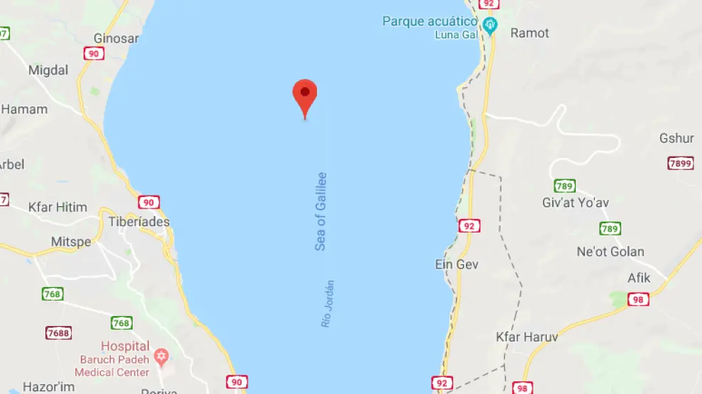 El avión se estrelló en el mar de Galilea.