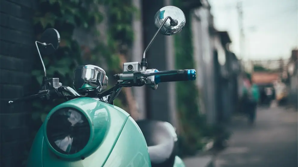 Las motos eléctricas se consolidan como la forma de movilidad más sostenible y eficiente.