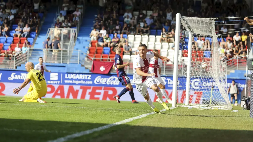 Gallar celebra uno de sus dos goles del partido de Liga contra el Eibar.