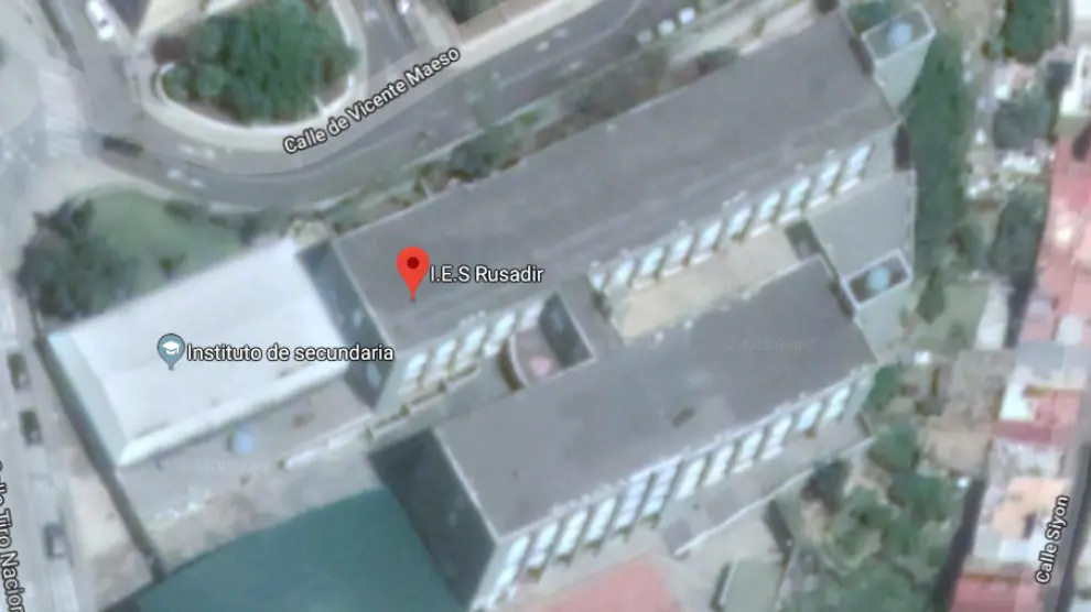 Instituto de Educación Secundaria Rusadir, ubicado en un barrio periférico de Melilla, donde ha sido agredida la profesora.