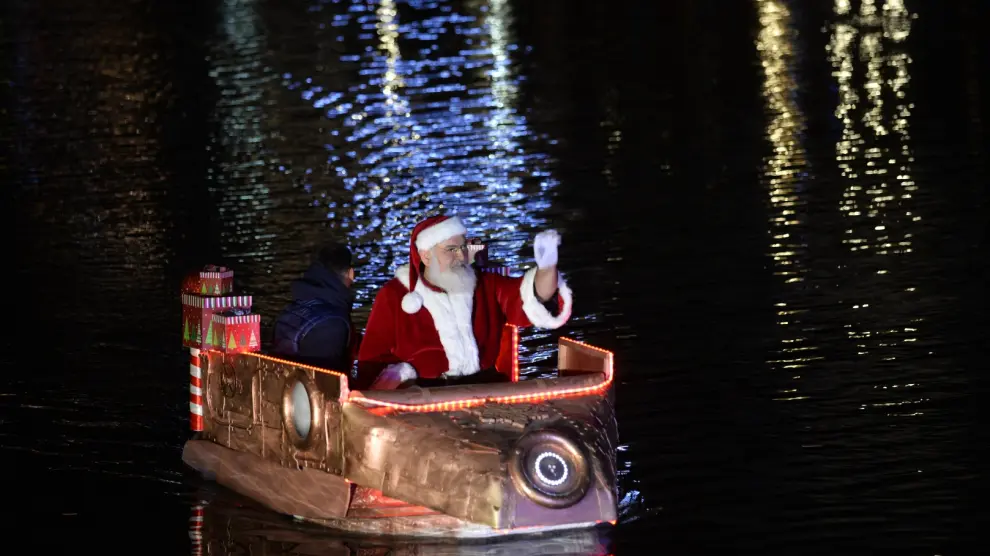 Iluminación navideña en Puerto Venecia