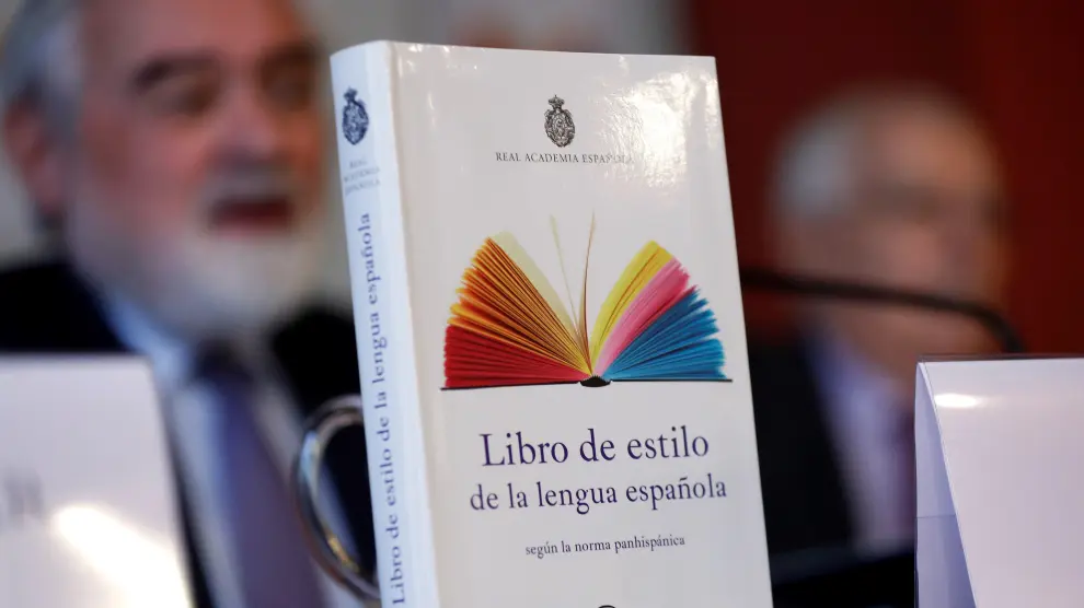 El diccionario sale a la venta a un precio de 24,90 euros