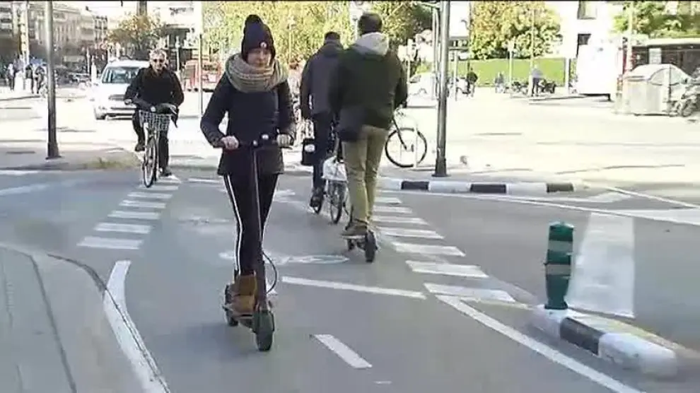 El Ayuntamiento de Segovia prohíbe el uso de patinetes eléctricos en sus calles