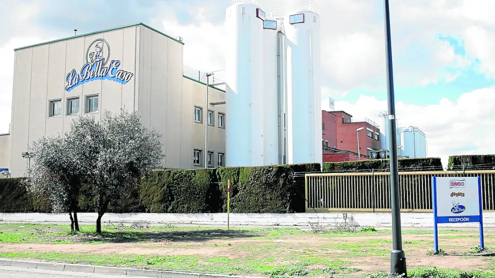 Instalaciones de la fábrica que el grupo Bimbo tiene en el polígono Malpica de Zaragoza.