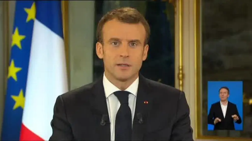 Macron anuncia una subida de 100 euros del salario mínimo
