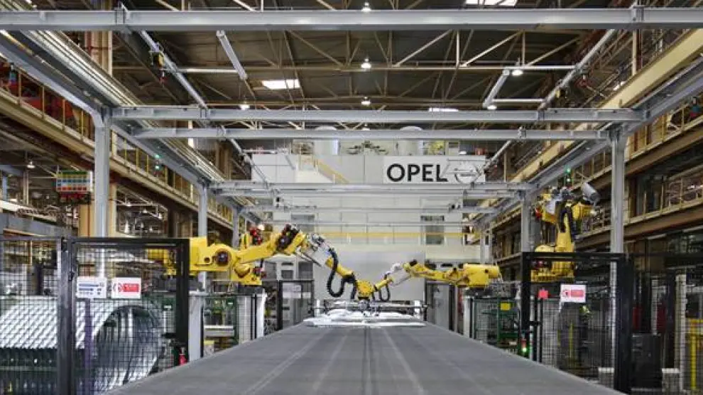 Nueva tecnología incorporada en la nave de Prensas de la factoría de Opel
