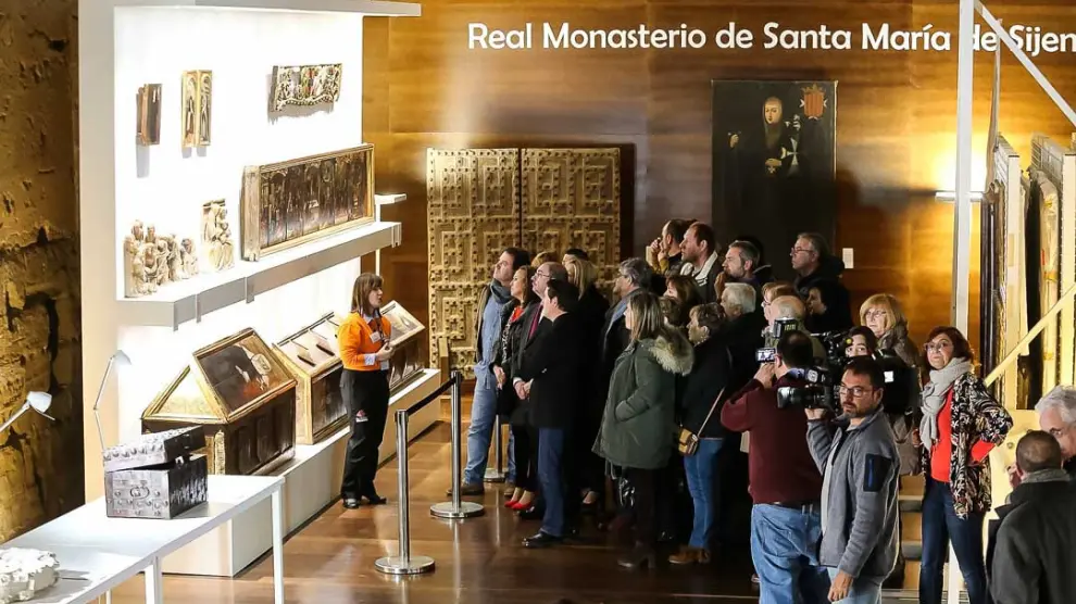 23 de febrero. Apertura oficial de la exposición de los bienes del Real Monasterio de Santa María de Sijena, con una muestra de 95 piezas, 32 de ellas recuperadas del museo de Lérida en diciembre de 2017.