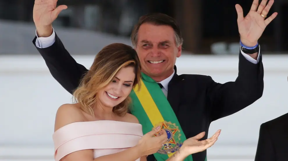 Michelle Bolsonaro junto a su marido