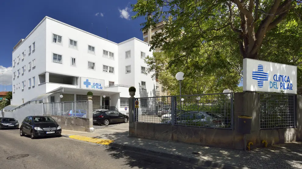 El hospital zaragozano Clínica del Pilar está ubicado en el paseo de Ruiseñores y cuenta con Urgencias Pediátricas 24 horas con presencia física.