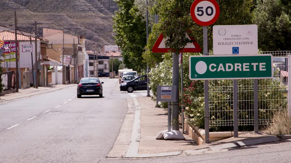 Imagen de la entrada de la localidad de Cadrete.