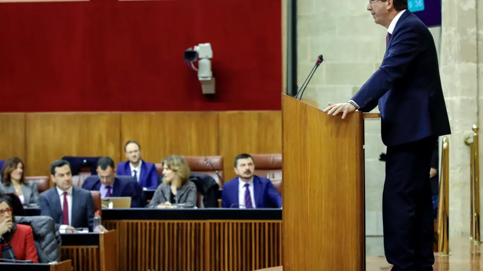Juan Marín, líder de Ciudadanos en Andalucía, durante su intervención ayer en el Parlamento autonómico.