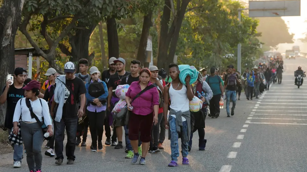 La caravana migrante comienza su ruta por el sureste de México.