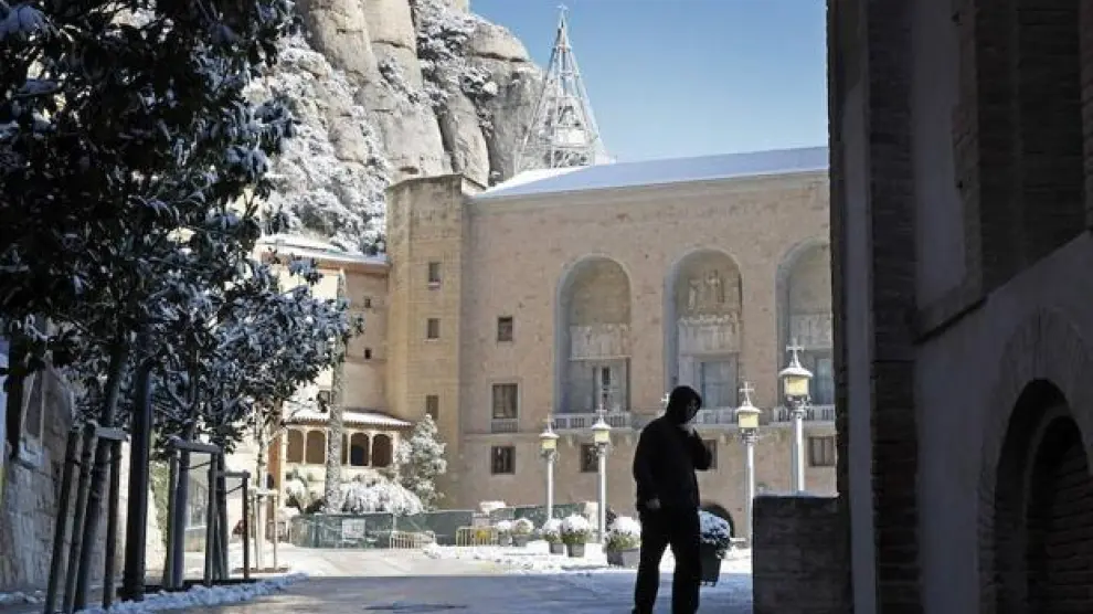 El monasterio de Montserrat niega que encubriera abusos y dice ayudó víctima.