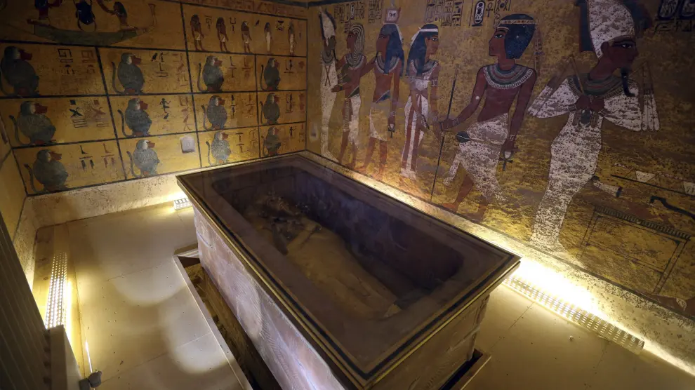 El interior de la cámara funeraria de Tutankamon.