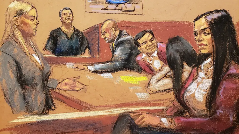 Dibujo del juicio de la artista Jane Rosenberg, con Damaso López situado al fondo.