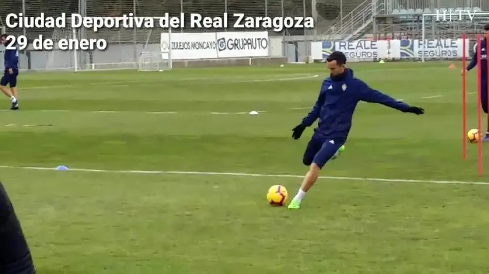 El Real Zaragoza celebra San Valero entrenando