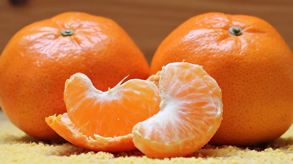 Una investigación en el gusano elegans demuestra que un pigmento de la mandarina reduce un 30% la grasa corporal.
