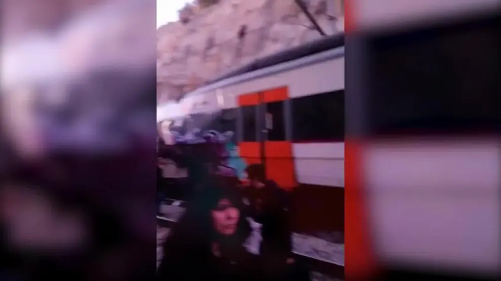 Un muerto y varios heridos graves por el choque de dos trenes en Barcelona