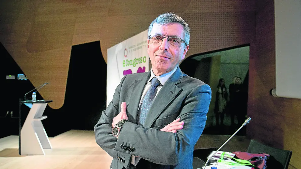 Francisco Román, presidente de la Fundación Seres y expresidente de Vodafone España, el jueves pasado en Zaragoza.