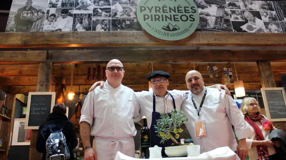 Cocineros aragoneses participan en el salón internacional de París.