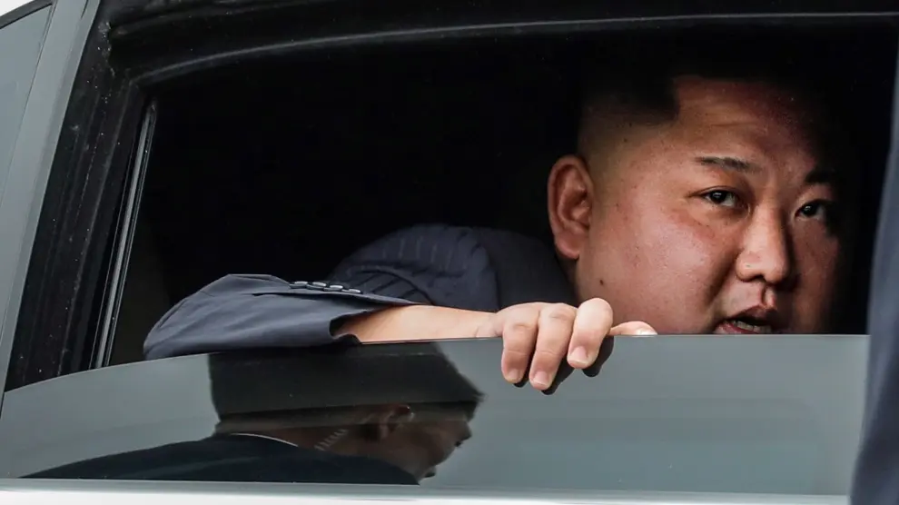 Kim Jong-un durante su viaje en coche desde Dong Dang hasta Hanoi.