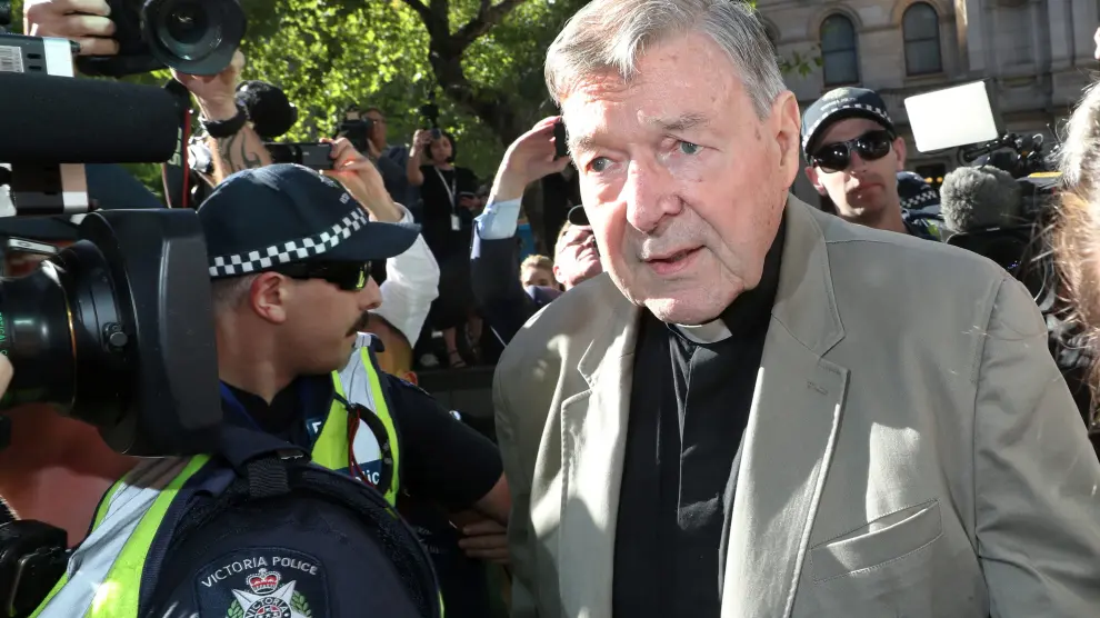 El Cardenal George Pell a su llegada al tribunal del condado en Melbourne, Australia.
