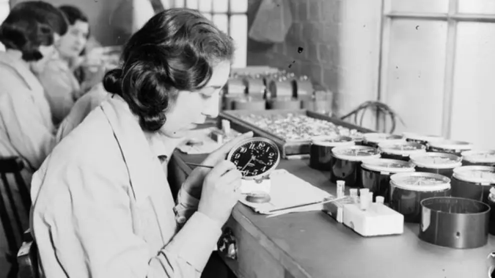 Una de las chicas del radio en la fábrica de Ingersoll en 1932.