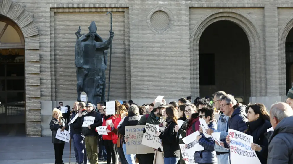 Protesta del Tercer Sector para la aprobación del presupuesto de Zaragoza.