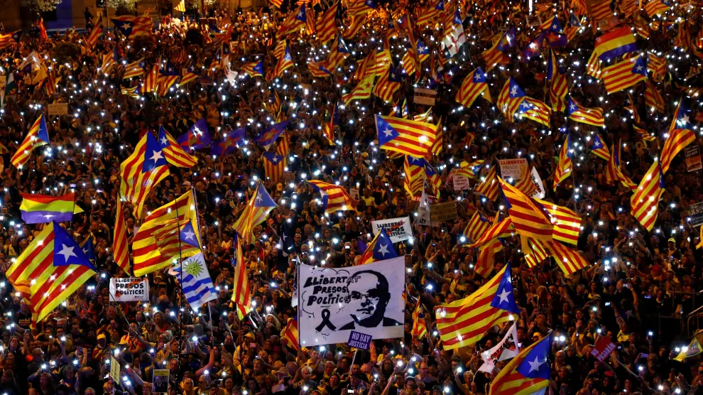 Miles de independentistas protestan en Madrid contra el juicio del 'procés'