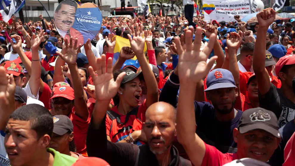 Seguidores de Maduro se manifiestan en Caracas
