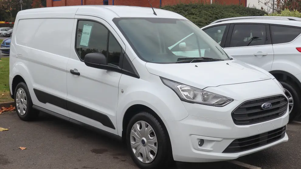 2018_Ford_Transit_Connect_facelift_Front