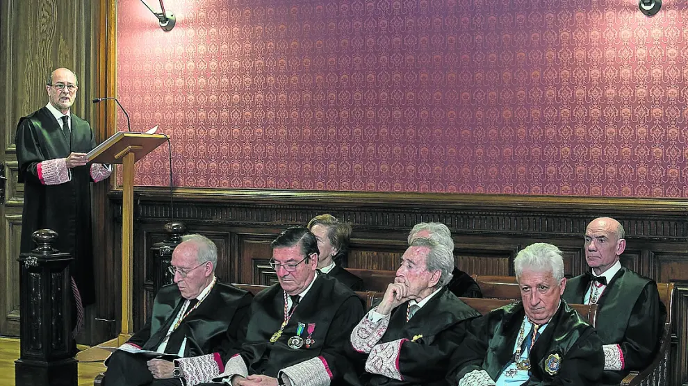 El jurista Juan Antonio García Toledo, el jueves durante la lectura de su discurso.