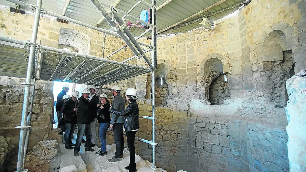 Visita a las obras de restauracion de la torre de la bombardera y lamuralla anexa. Foto Antonio Garcia/bykofoto. 25/03/19 [[[FOTOGRAFOS]]]
