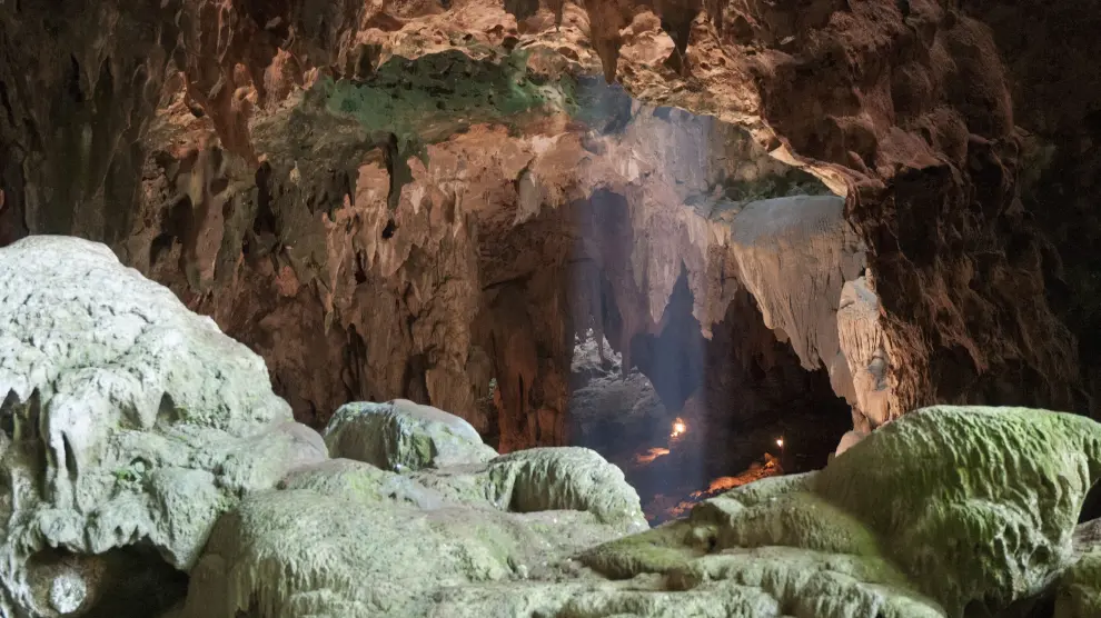 Cueva de Callao (Filipinas), donde han sido hallados fósiles de una nueva espeie humana.