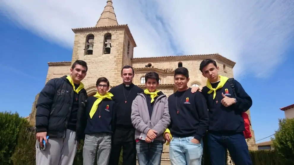 Algunos de los adolescentes que acuden a localidades de la provincia de Huesca.