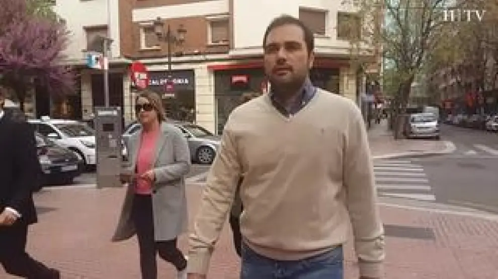 En plena campaña electoral, Heraldo TV acompaña durante un día a Rodrigo Gómez, candidato de Ciudadanos al Congreso.