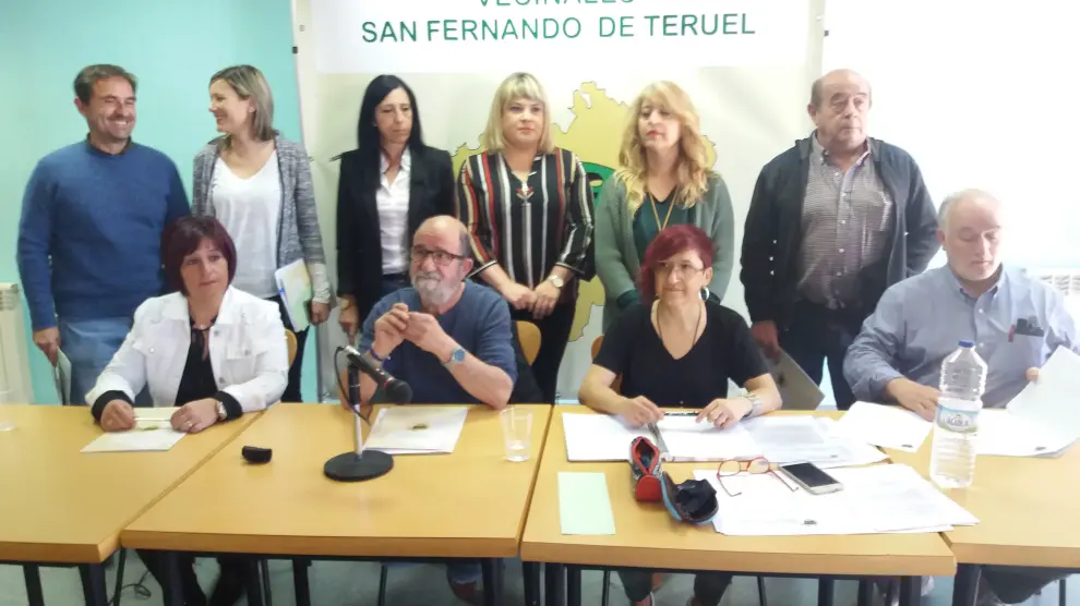 La nueva directiva de la Federación de Asociaciones de Vecinos de Teruel.