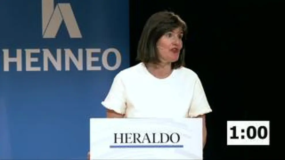 La candidata del PAR al Ayuntamiento de Zaragoza, Elena Allué, ha dicho que "el problema-del Ayuntamiento de Zaragoza-es que no está el PAR" y ha añadido que es el centro necesario".