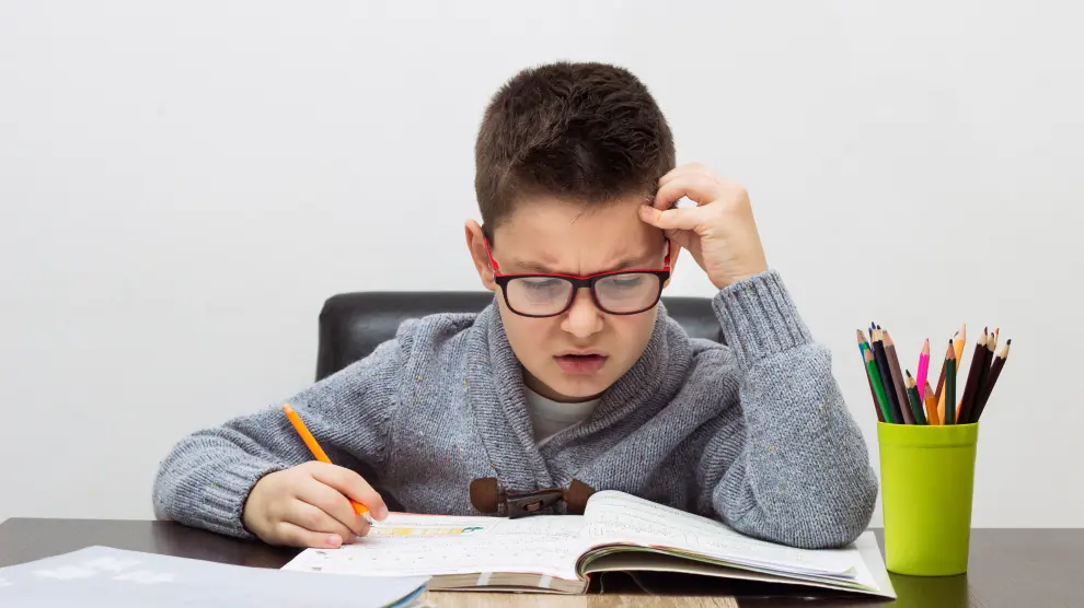 Los niños con dislexia utilizan el doble de tiempo o más que el resto de sus compañeros en realizar sus tareas escolares.