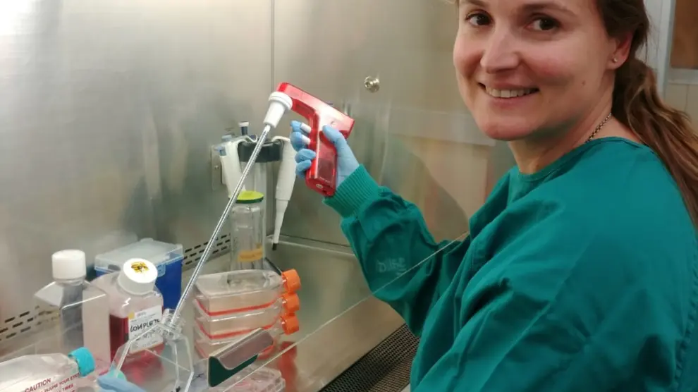 Patricia Sancho trabaja en el laboratorio del Instituto de Investigación Sanitaria de Aragón, donde se dedica a luchar contra el cáncer de páncreas.HA