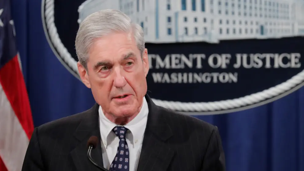 FILE PHOTO: U.S. Special Counsel Robert Mueller makes a statement on his investigation into Russian interference in the 2016 U.S. presidential election at the Justice Department in Washington, U.S., May 29, 2019. REUTERS/Jim Bourg - RC11EAF538C0/File Photo [[[REUTERS VOCENTO]]] USA-TRUMP/RUSSIA-DEMOCRATS