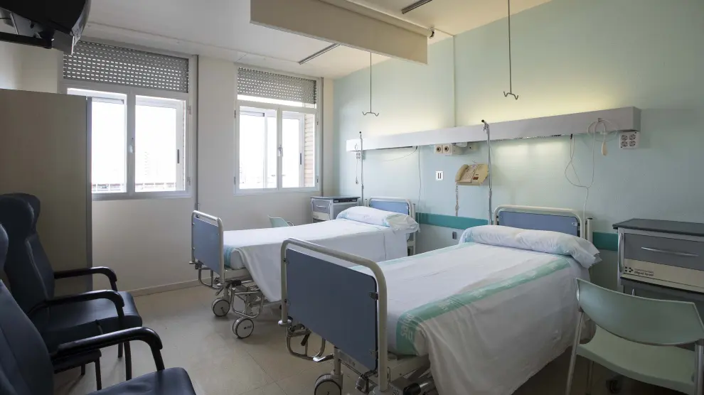Desde la segunda quincena de julio se cerrarán 28 camas de Urología del Miguel Servet