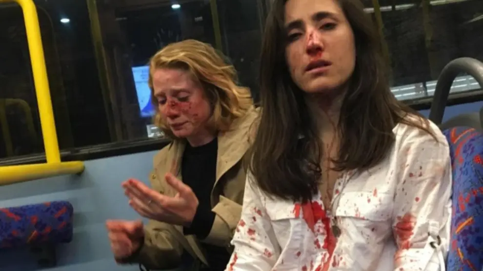 Imagen de las jóvenes agredidas en el metro de Londres.