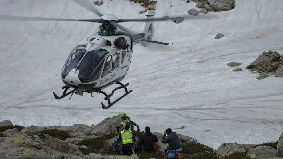 Operación de rescate del esquiador accidentado cuando ascendía el Aneto.
