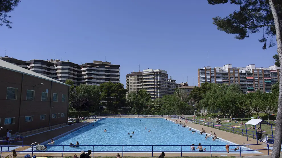 La piscina de Salduba, en la imagen, es una de las más antiguas de la capital aragonesa