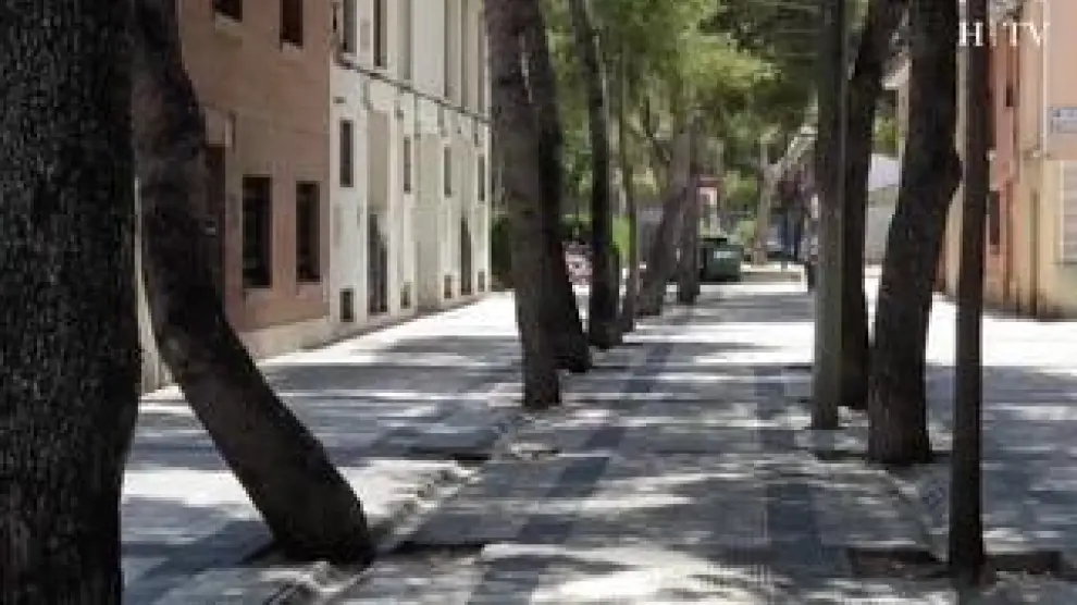 En el barrio de La Jota de la capital aragonesa hay una calle que se llama del Once de Julio. La fecha recuerda una inundación acontecida en 1923. Además, está relacionado con el origen de las fiestas del barrio.