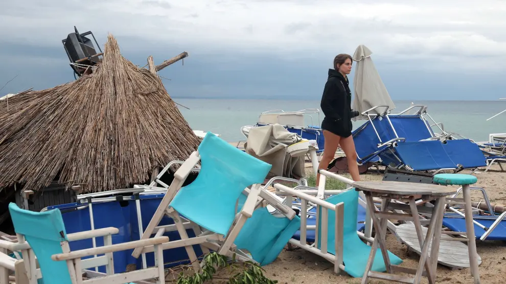El temporal ha causado numerosos destrozos en la península de Calcídica, en el norte de Grecia.