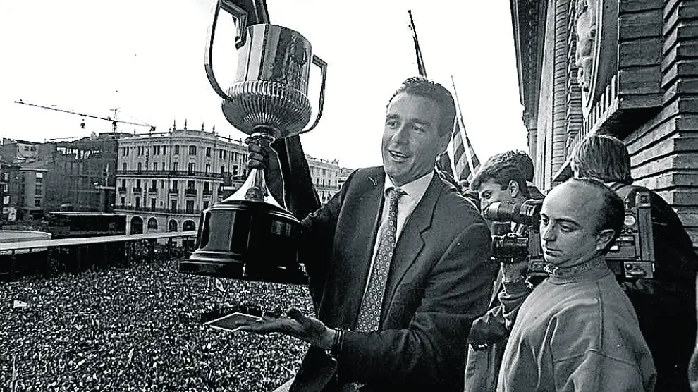 Con la Copa del Rey en 1995.